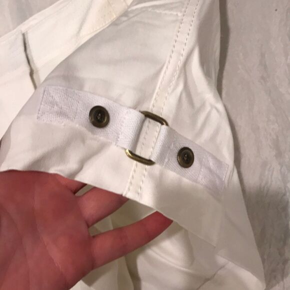 🎉final deal 🎉Cache white color short🌞 - Picture 2 of 8